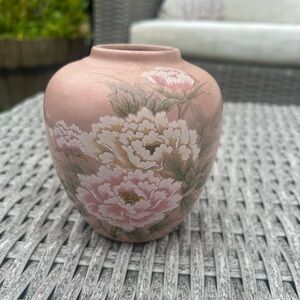 Vintage Toyo victorian pink peony vase Japan